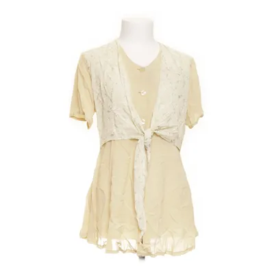 Klänning (Beige) från She Viskos
