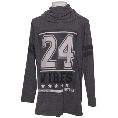 Hoodie (Gray) from Yigga Cotton, Polyester