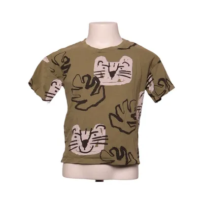 T-shirt (Green, White, Black) from Reserved Cotton