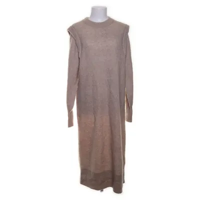 Robe (Beige) de Leveté Room