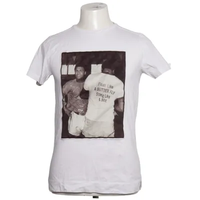 T-shirt (Sting Like A Bee) from Limitato