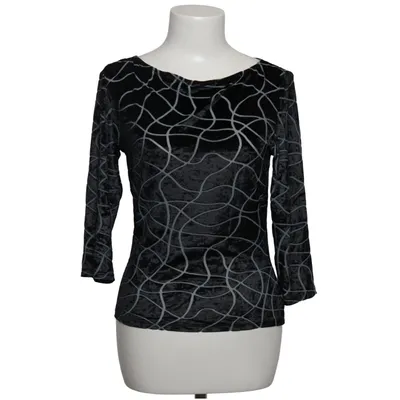 Top (Black, White) from Lovable