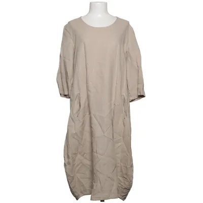 Robe (Beige) de Anna Aura Lin