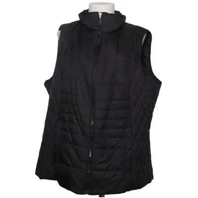 Ytterväst (Svart) från Outerwear