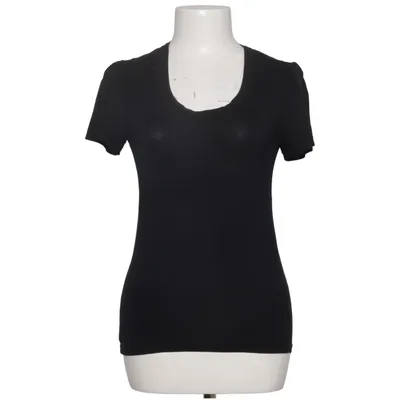 T-shirt (Svart) från Manda Modal
