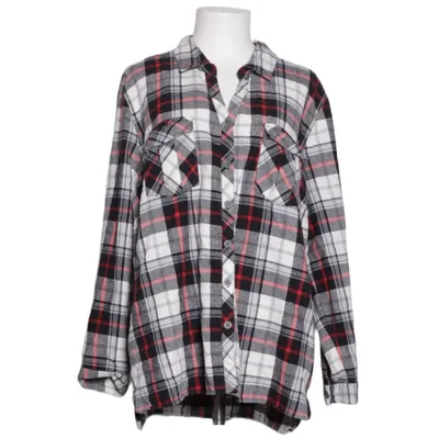 Flanellskjorta (Svart, Röd, Vit) från Isolde