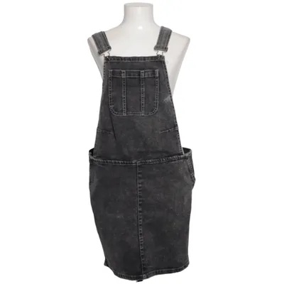Latzkleid (Grau) von Mamalicious