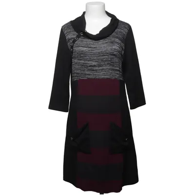 Kleid (Schwarz, Lila, Grau) von In Front