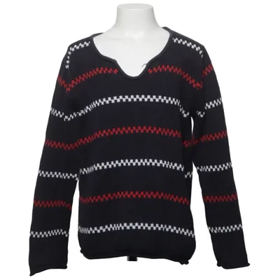 Sweater (Black, Red, White) from Swedemount Cotton