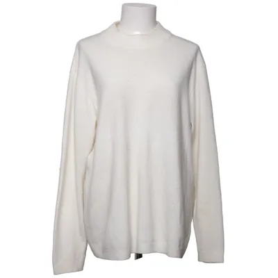 Sweater (White) from Cashmere-Feeling Acrylic