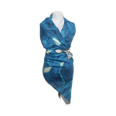 Sarong (Blue, White) from Sjal Ami