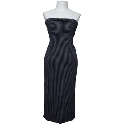 Dress (Black, White) from Pull & Bear Elastane, Polyester, Viscose