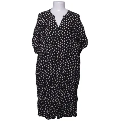Robe (Noir, Blanc) de Sincerely Loved Viscose