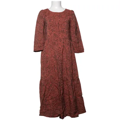 Robe longue (Marron, Noir) de Selected Femme Viscose