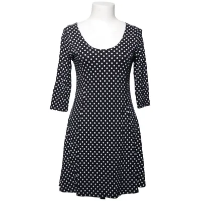 Klänning (Svart, Vit) från Dress Like Marie Elastan, Viskos