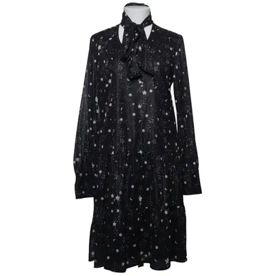 Robe (Noir, Blanc, Or) de Rena Marx