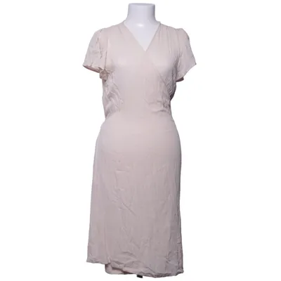Robe portefeuille (Beige) de Holy Salĺy Viscose