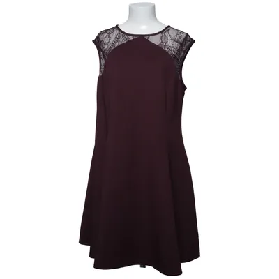 Kleid (Lila) von New Look Curves Elasthan, Polyamid, Polyester