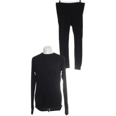 Base layer (Black) from Newbody Polyester