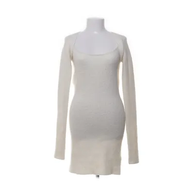 Klänning (Vit) från Josefine HJ x NA-KD Akryl, Elastan, Polyester