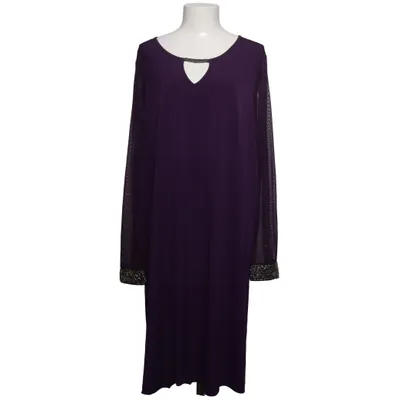 Robe (Violet) de Sara Lindholm