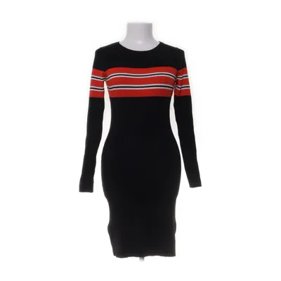 Klänning (Svart, Röd) från Twintip