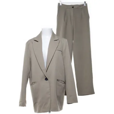 Suit (Beige) from Loavies