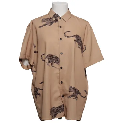 Short sleeve shirt (Beige, Black) from Heart & Dagger Polyester