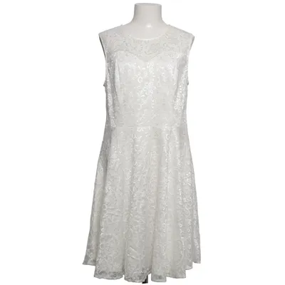 Robe (Blanc) de Grace Karin