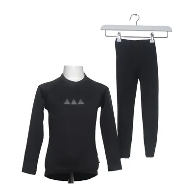 Underställ (Svart) från On the Peak Polyester