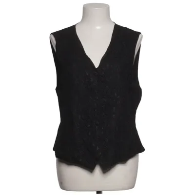 Vest (Black) from Canda