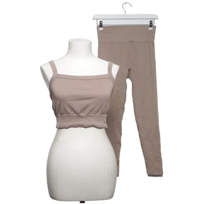 Sportswear set (Beige) from Drop of Mindfulness Elastane, Polyamide