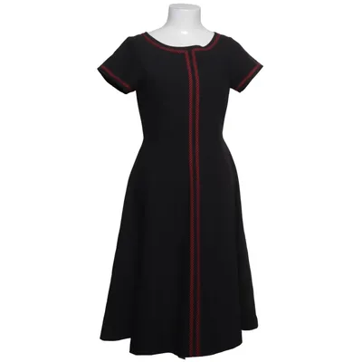 Klänning (Svart, Röd) från Daisy Dapper Bomull, Elastan, Polyester