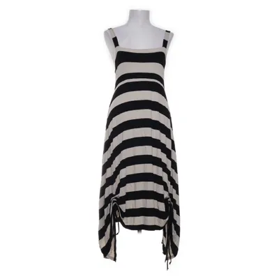 Klänning (Svart, Beige) från The Masai Clothing Company