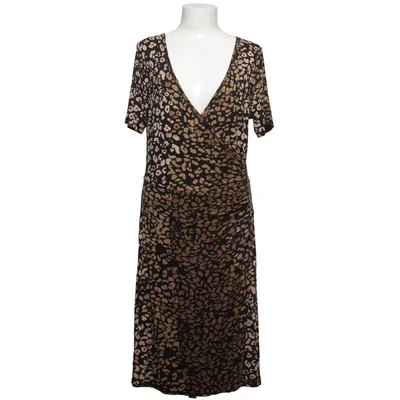 Wrap dress (Black, Beige) from Chillytime