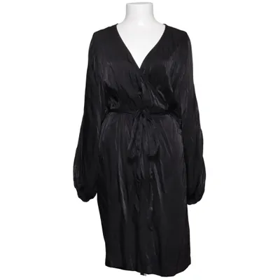 Klänning (Svart) från H&M Polyester, Viskos