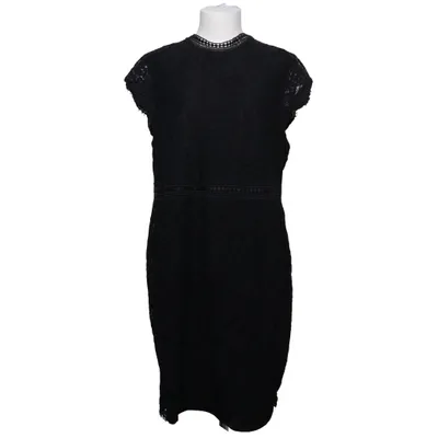 Dress (Black) from H&M Modern Classic Polyamide, Cotton, Viscose, Polyester