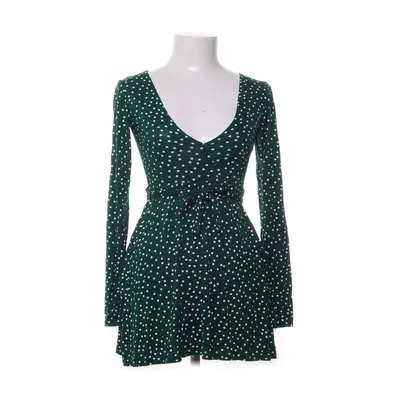 Jurk (Groen, Wit) van PrettyLittleThing Elastaan, Viscose