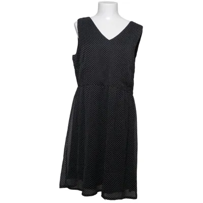 Dress (Black, White) from Blendshe Polyester