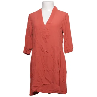 Klänning (Röd) från Basic Apparel Viskos