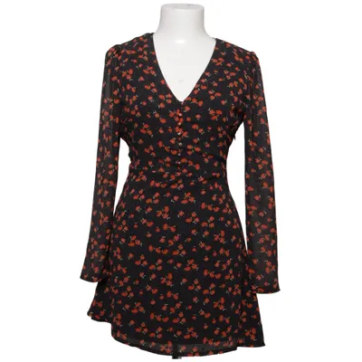 Jurk (Zwart, Rood, Wit) van Missguided Petite