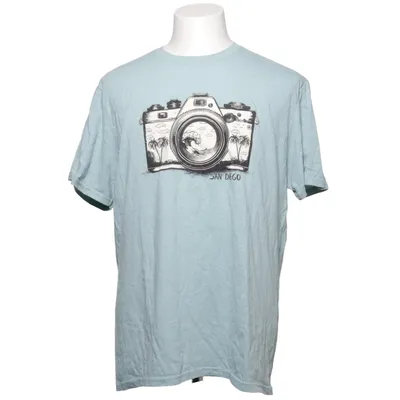 T-shirt (Perfect Blend Cvc) from District Cotton, Polyester