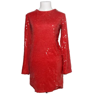 Cocktailkjole (Open Back Sequin Dress) fra NLY Polyester