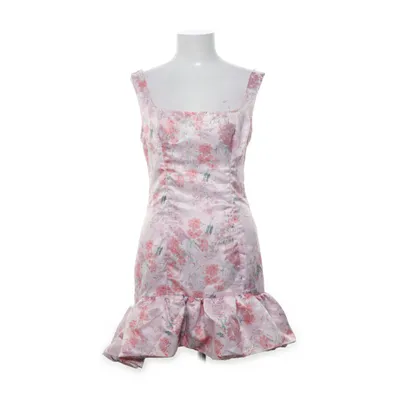 Klänning (Rosa, Flerfärgad) från PrettyLittleThing