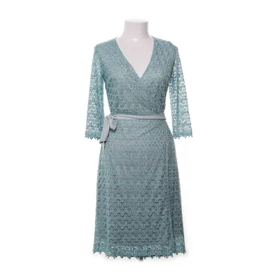 Slå-om-kjole (CROCHET LACE WRAP DRESS) fra Pernilla Wahlgren Polyester