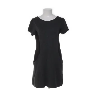 Klänning (Grå) från Juna