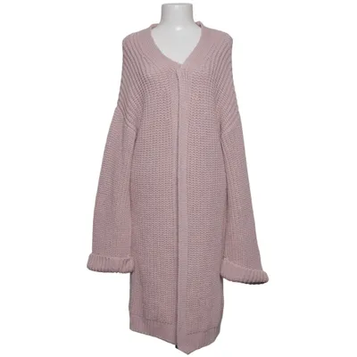 Kofta (Long Knitted Cardigan) från Luisa Lion x NA-KD Akryl
