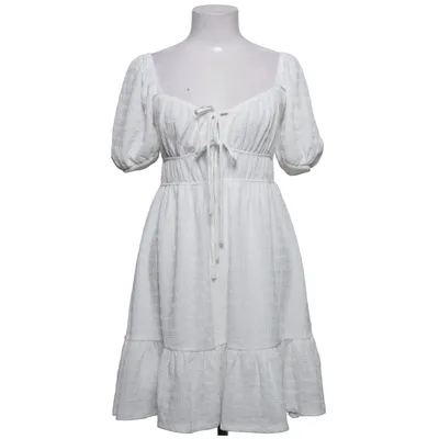 Klänning (Vit) från Gina Tricot