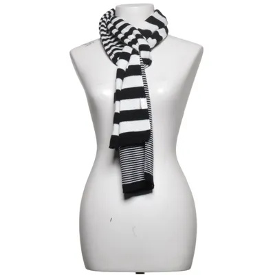 Scarf (Black, White) from Emilia Acrylic