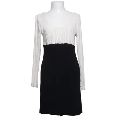 Robe (Noir, Beige) de Katarina Nyman
